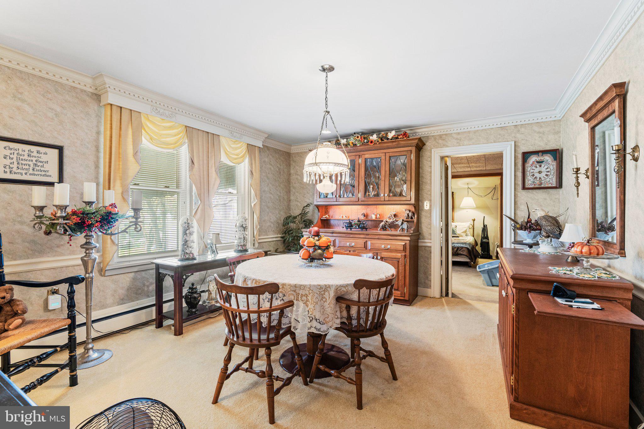1080 Georgetown Road Paradise, PA 17562 - Photo 24 of 59 Dining living room