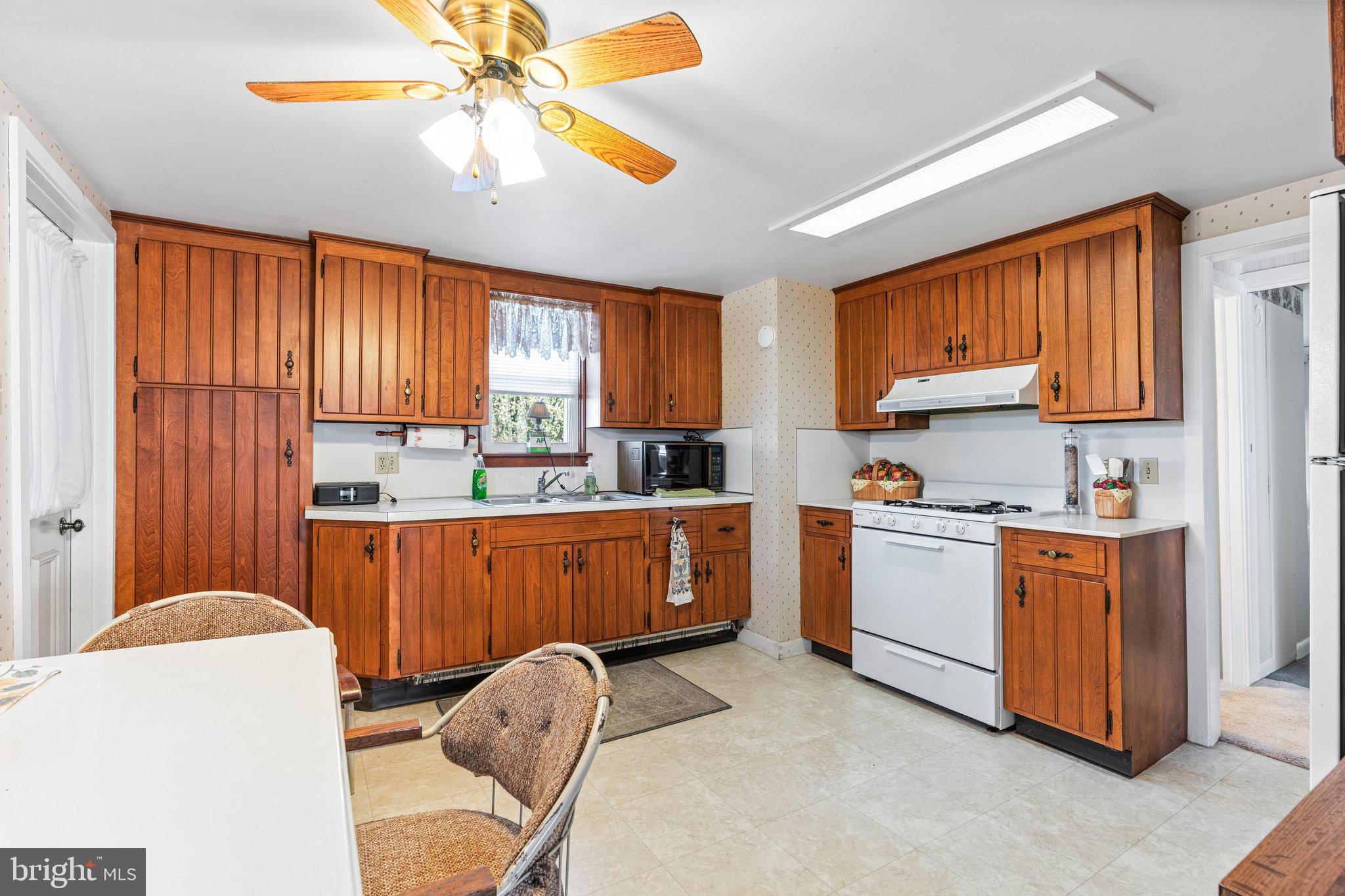 1080 Georgetown Road Paradise, PA 17562 - Photo 39 of 59 Second floor kitchen