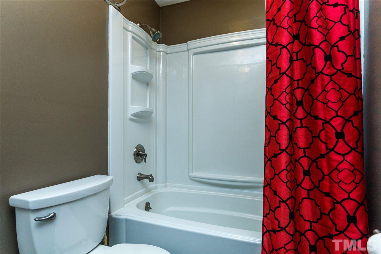 7913 Smith Road Apex, NC 27539 - Photo 11 of 30 Bathroom