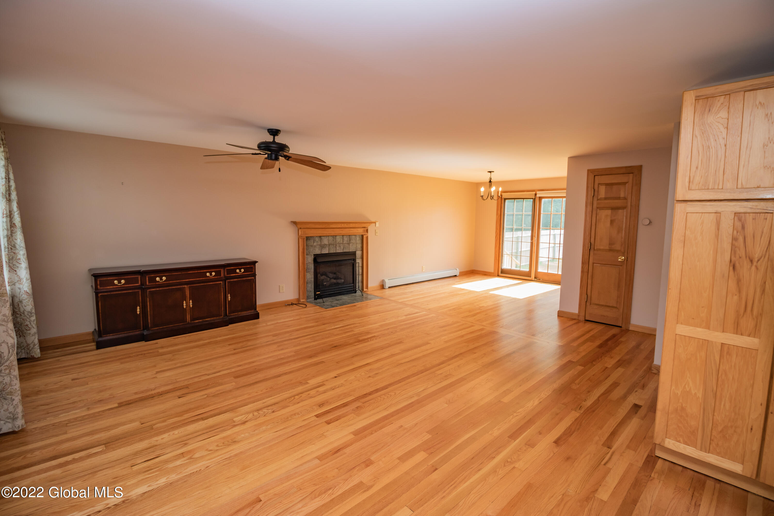 1134 Fort Hunter Road Schenectady, NY 12303 - Photo 17 of 38 1134 Fort Hunter-20