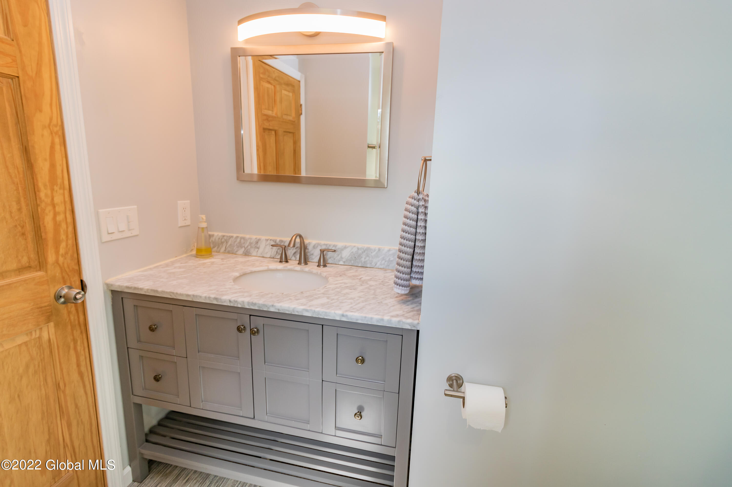 1134 Fort Hunter Road Schenectady, NY 12303 - Photo 23 of 38 1134 Fort Hunter-7