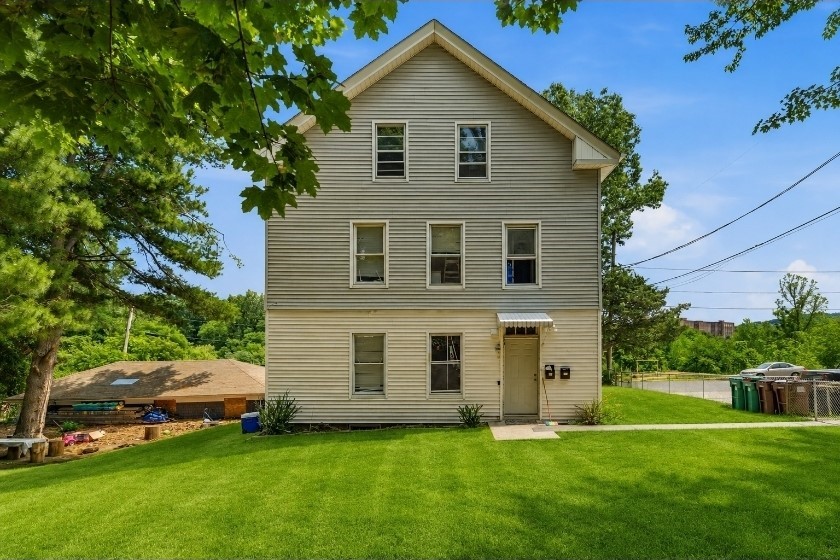 266 1st Avenue Woonsocket, RI 02895 - Photo 4 of 19