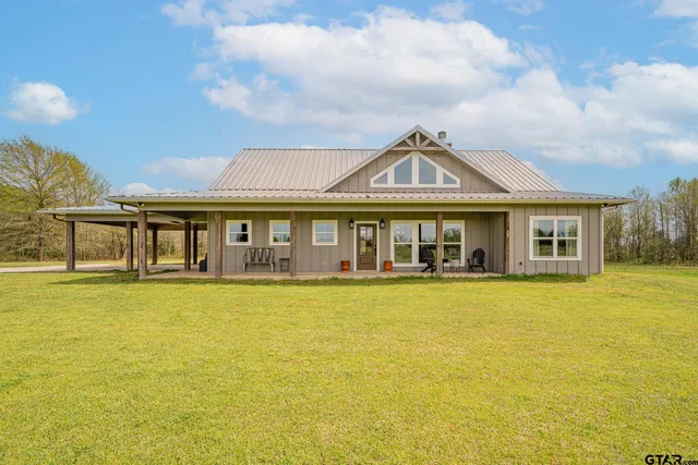 $879,900 | 3382 County Road 4990, Winnsboro, TX 75494