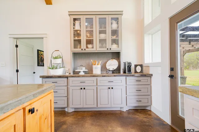 $879,900 | 3382 County Road 4990, Winnsboro, TX 75494