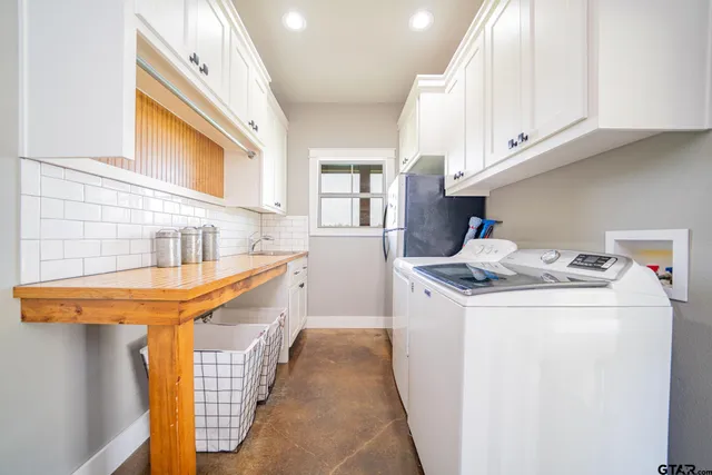 $879,900 | 3382 County Road 4990, Winnsboro, TX 75494