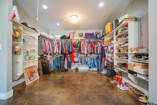 $879,900 | 3382 County Road 4990, Winnsboro, TX 75494