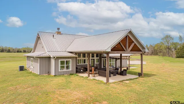 $879,900 | 3382 County Road 4990, Winnsboro, TX 75494