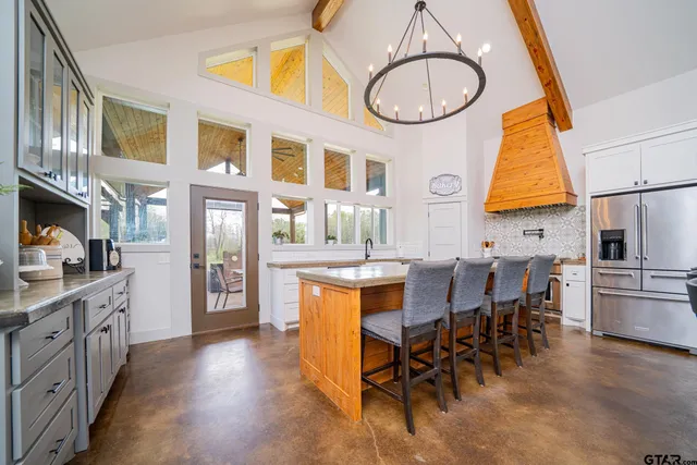 $879,900 | 3382 County Road 4990, Winnsboro, TX 75494