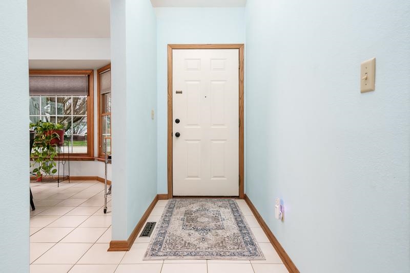 4352 Sunset Terrace Loves Park, IL 61111 - Photo 5 of 47