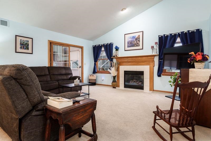 4352 Sunset Terrace Loves Park, IL 61111 - Photo 6 of 47