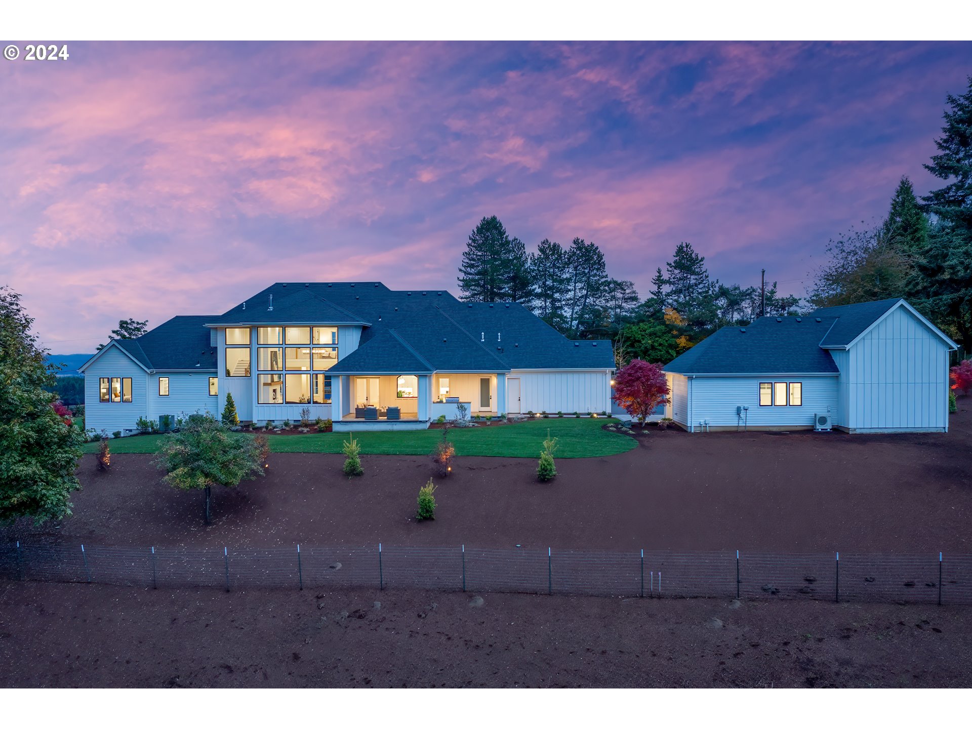 22654 Southwest Chapman Road Sherwood, OR 97140 - Photo 3 of 48 Gallery Image 3