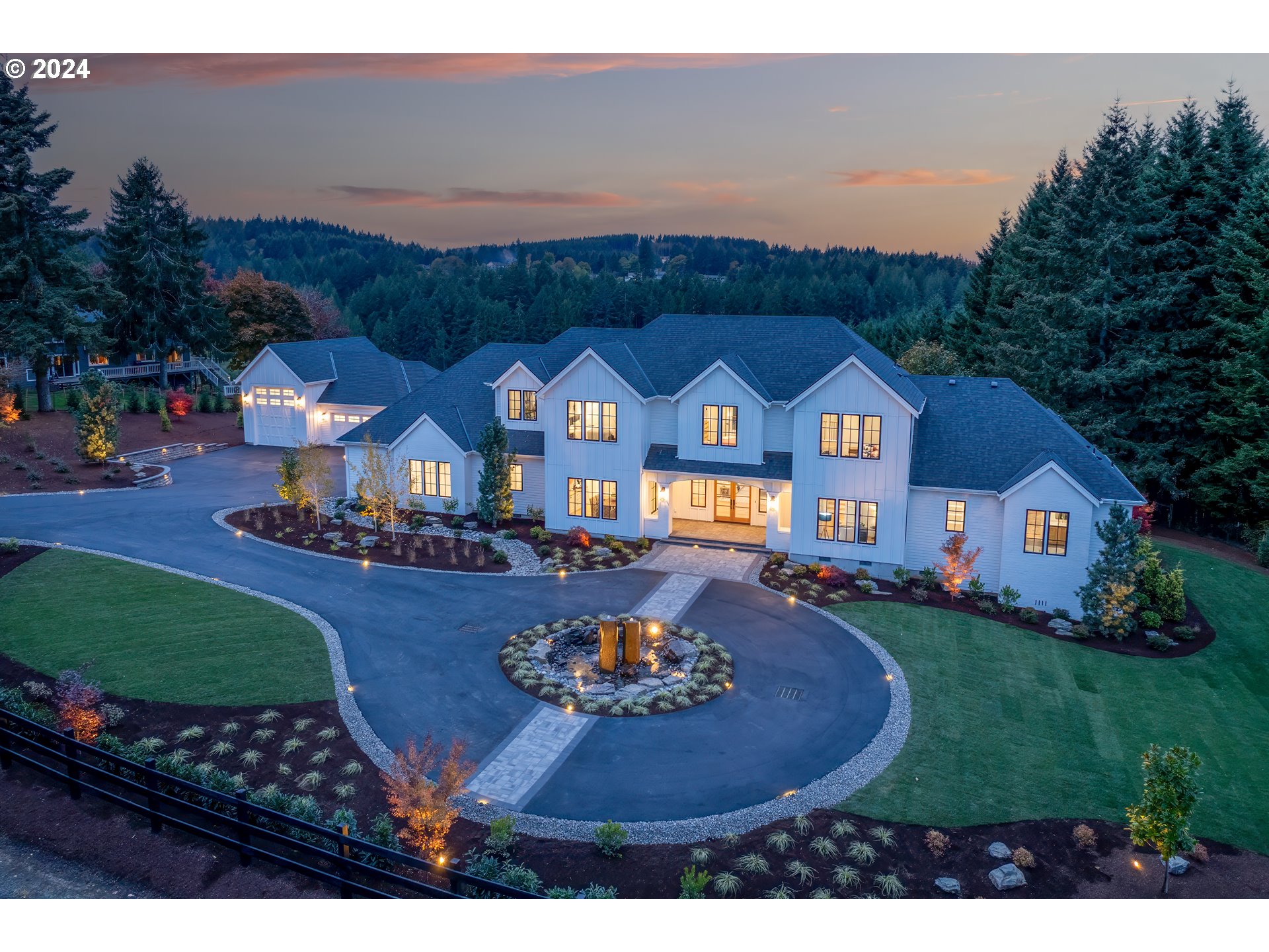 22654 Southwest Chapman Road Sherwood, OR 97140 - Photo 5 of 48 Gallery Image 5