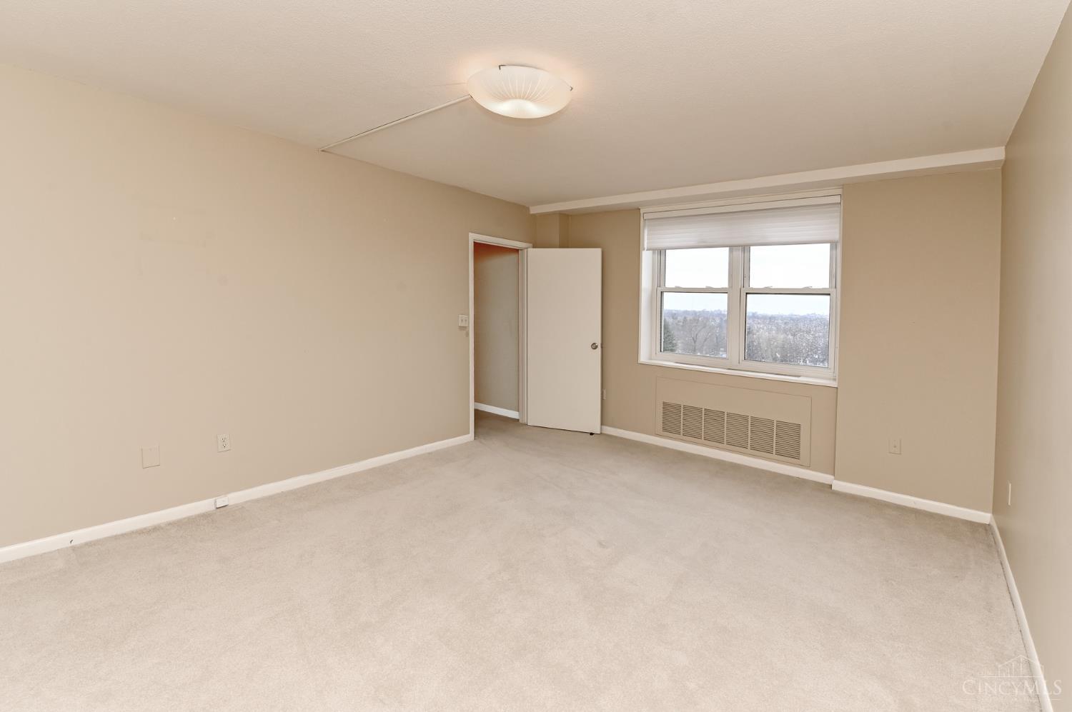 2444 Madison Road, Unit 1409 Cincinnati, OH 45208 - Photo 20 of 40