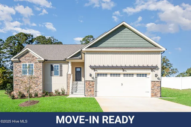 $364,900 | 201 Tee Drive, Selma, NC 27576