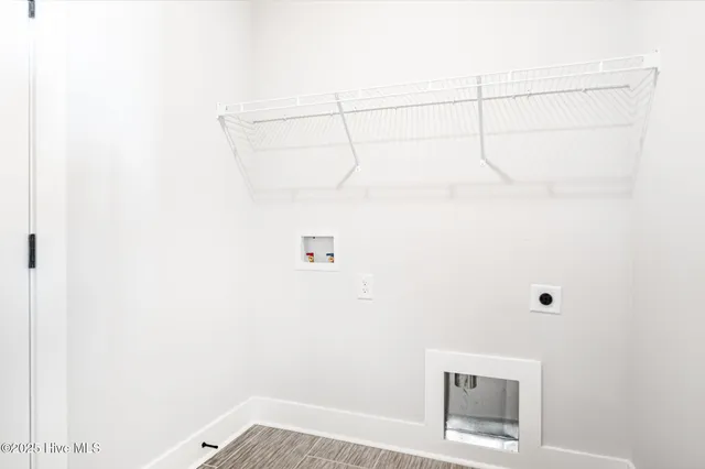 $364,900 | 201 Tee Drive, Selma, NC 27576