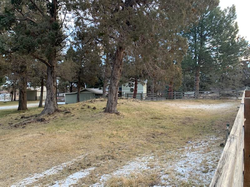 63275 Overtree Road Bend, OR 97701 - Photo 34 of 35 IMG_18611