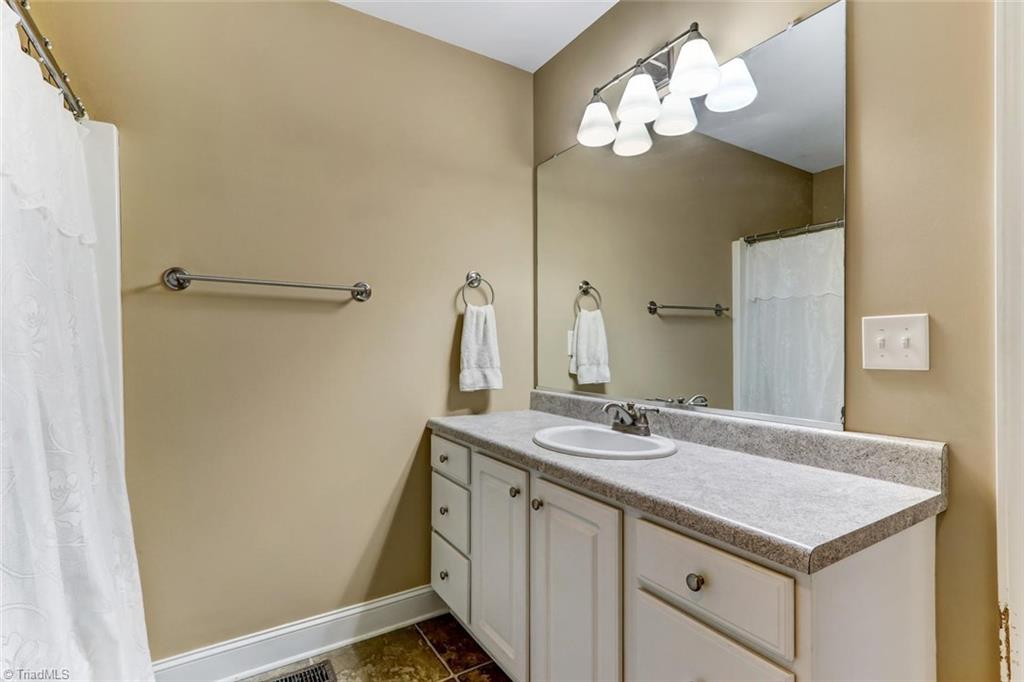 300 Vernon Road Reidsville, NC 27320 - Photo 12 of 22
