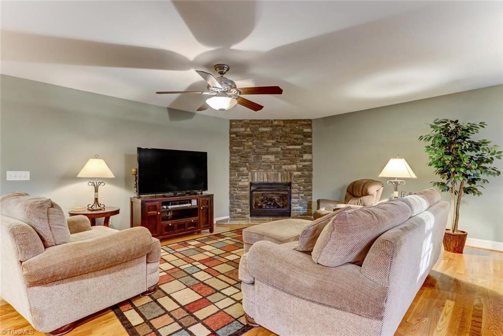 300 Vernon Road Reidsville, NC 27320 - Photo 3 of 22