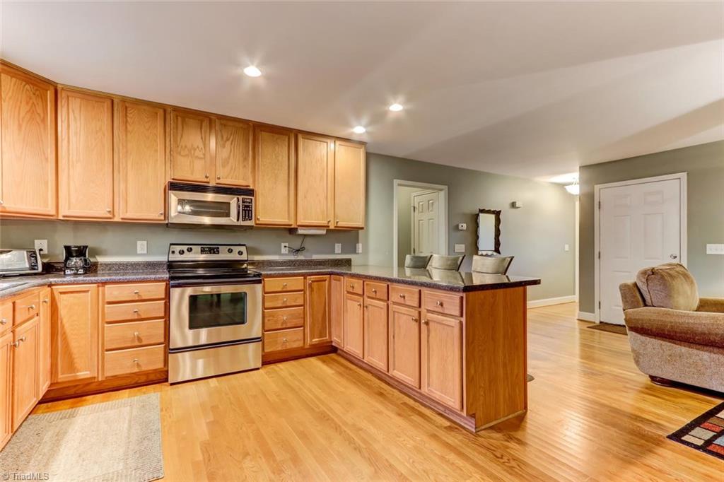 300 Vernon Road Reidsville, NC 27320 - Photo 7 of 22