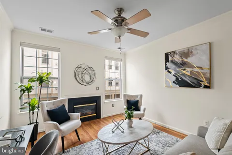 $475,000 | 11565 Cavalier Landing Court, Unit 202, Fairfax, VA 22030