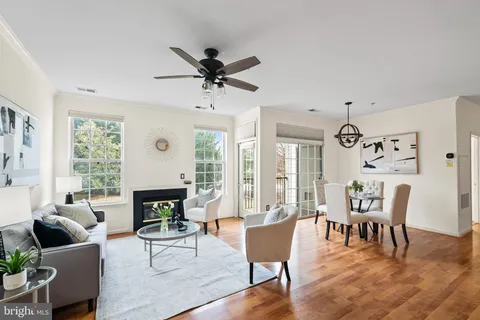 $475,000 | 11565 Cavalier Landing Court, Unit 202, Fairfax, VA 22030