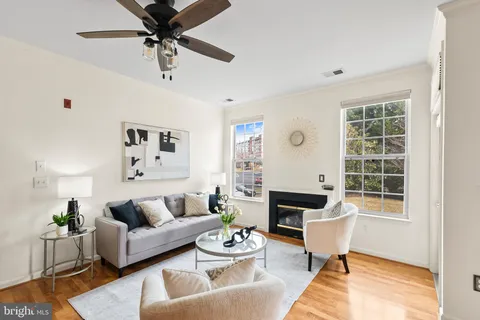 $475,000 | 11565 Cavalier Landing Court, Unit 202, Fairfax, VA 22030