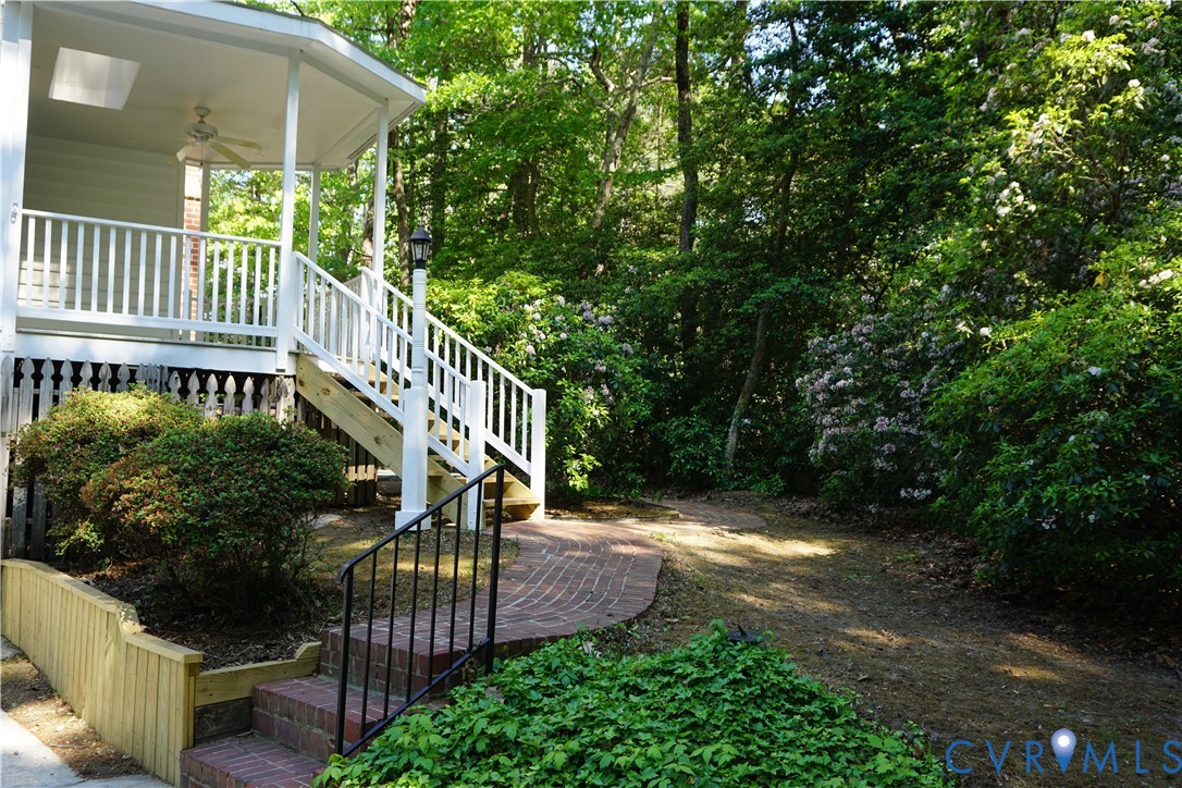 250 Walnut Road Kilmarnock, VA 22482 - Photo 2 of 35 Side Porch and Entry