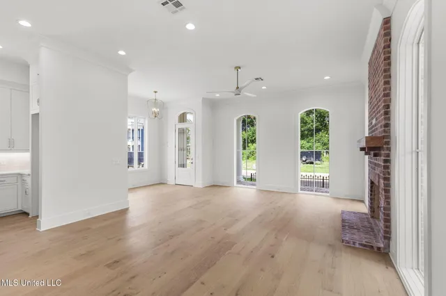 $999,990 | 105 Prytania Street, Madison, MS 39110