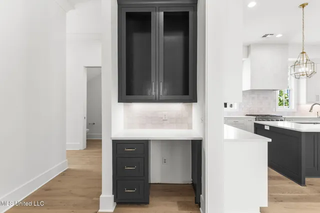 $999,990 | 105 Prytania Street, Madison, MS 39110