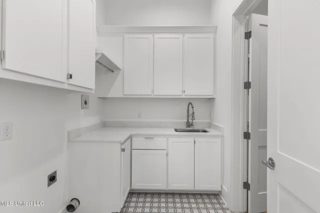 $999,990 | 105 Prytania Street, Madison, MS 39110