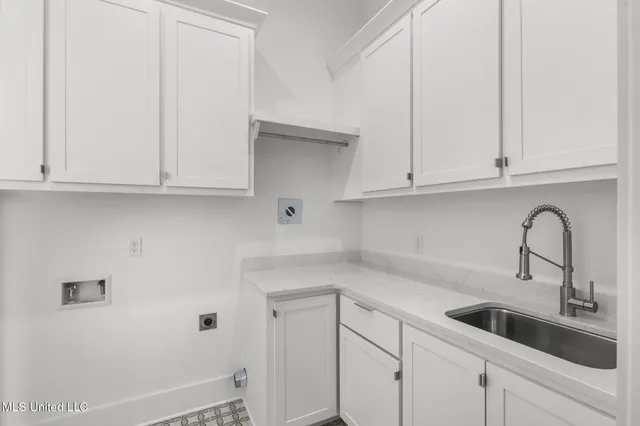 $999,990 | 105 Prytania Street, Madison, MS 39110