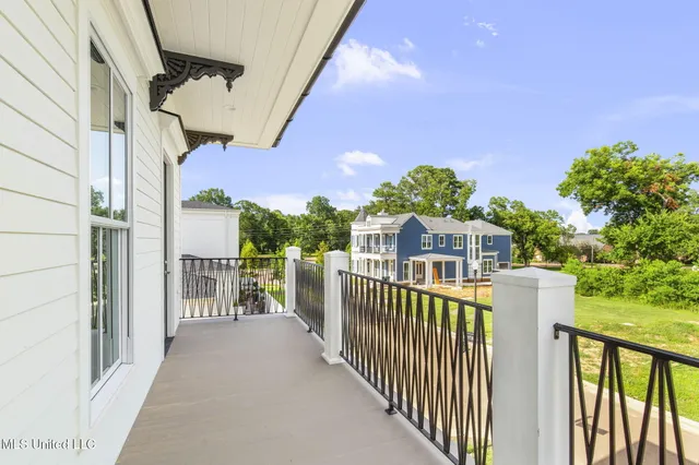 $999,990 | 105 Prytania Street, Madison, MS 39110