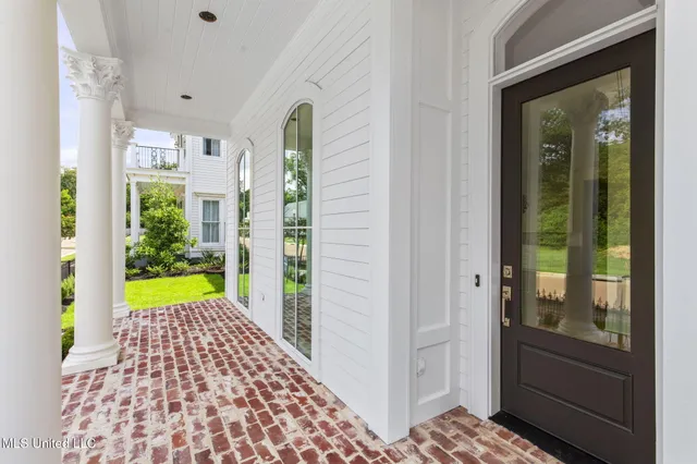 $999,990 | 105 Prytania Street, Madison, MS 39110