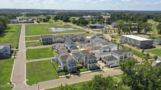 $999,990 | 105 Prytania Street, Madison, MS 39110