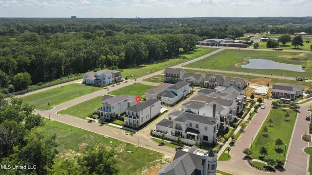 $999,990 | 105 Prytania Street, Madison, MS 39110