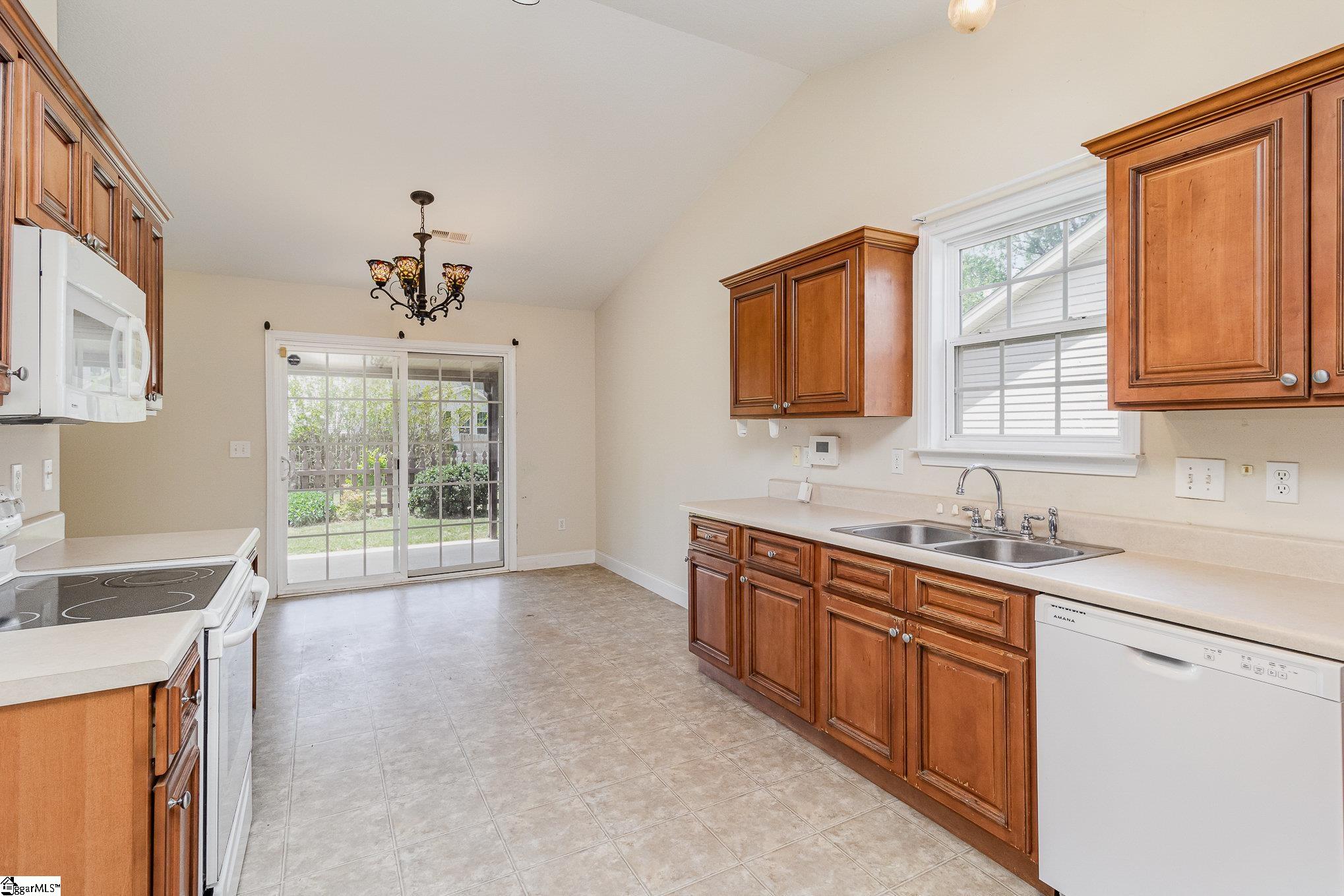 312 Kelly Farm Road Moore, SC 29369 - Photo 11 of 27