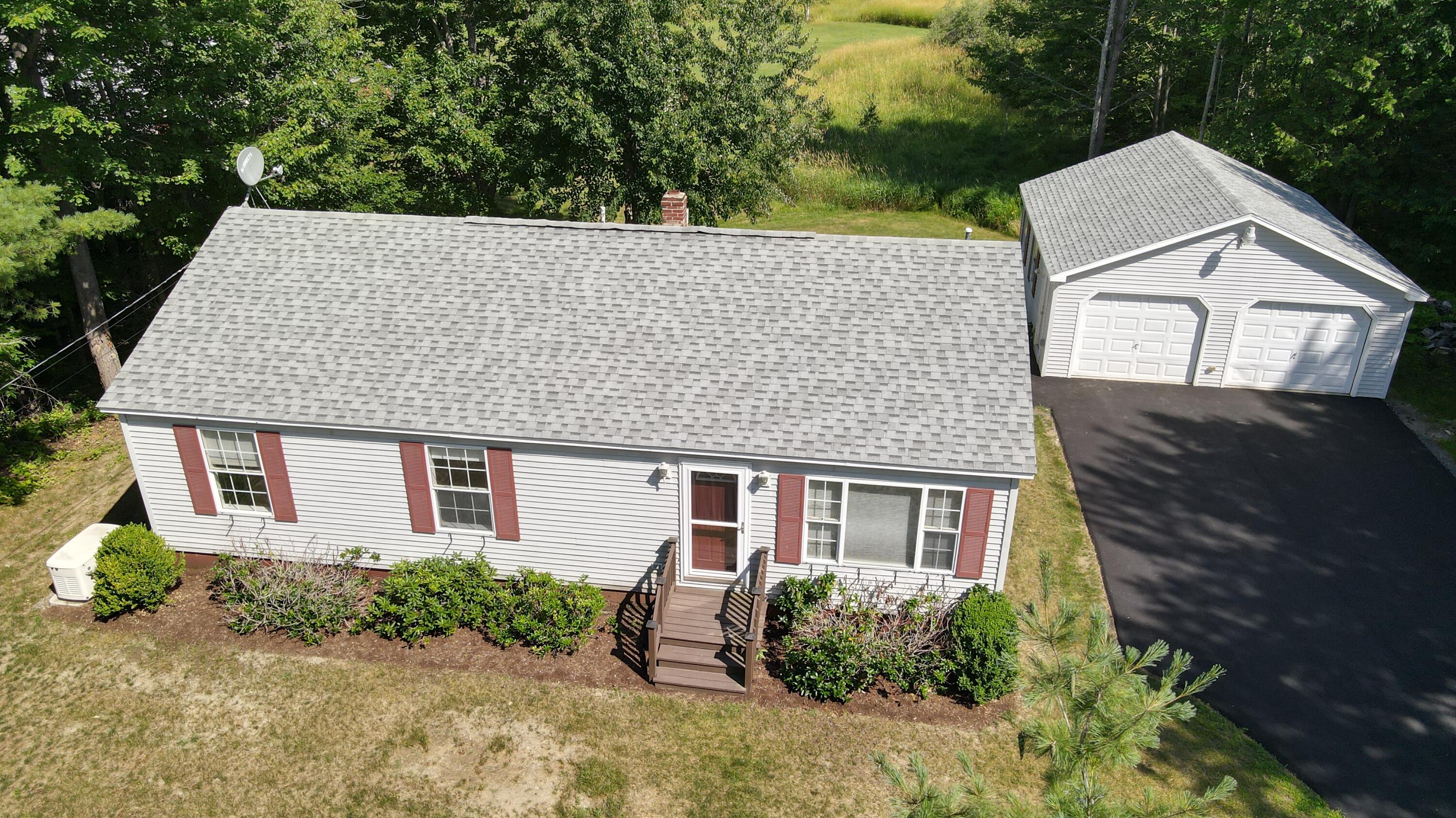 8 Fields Pond Road Holden, ME 04429 - Photo 2 of 38 Pic 2