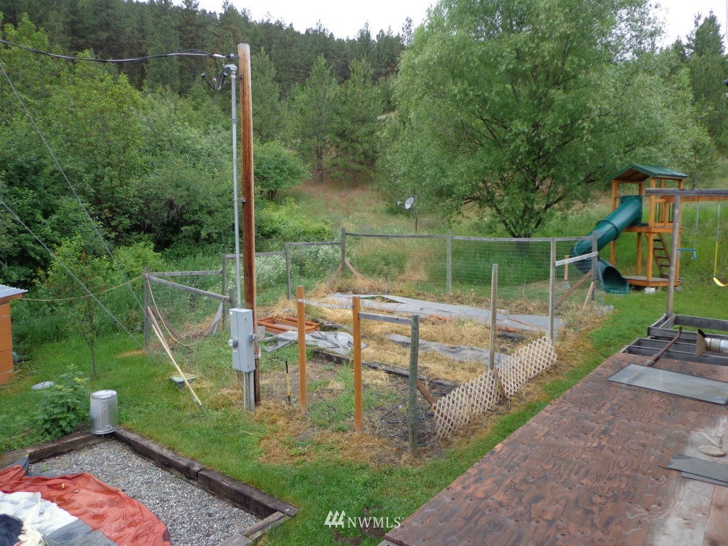 9 Antler Road Republic, WA 99166 - Photo 16 of 22