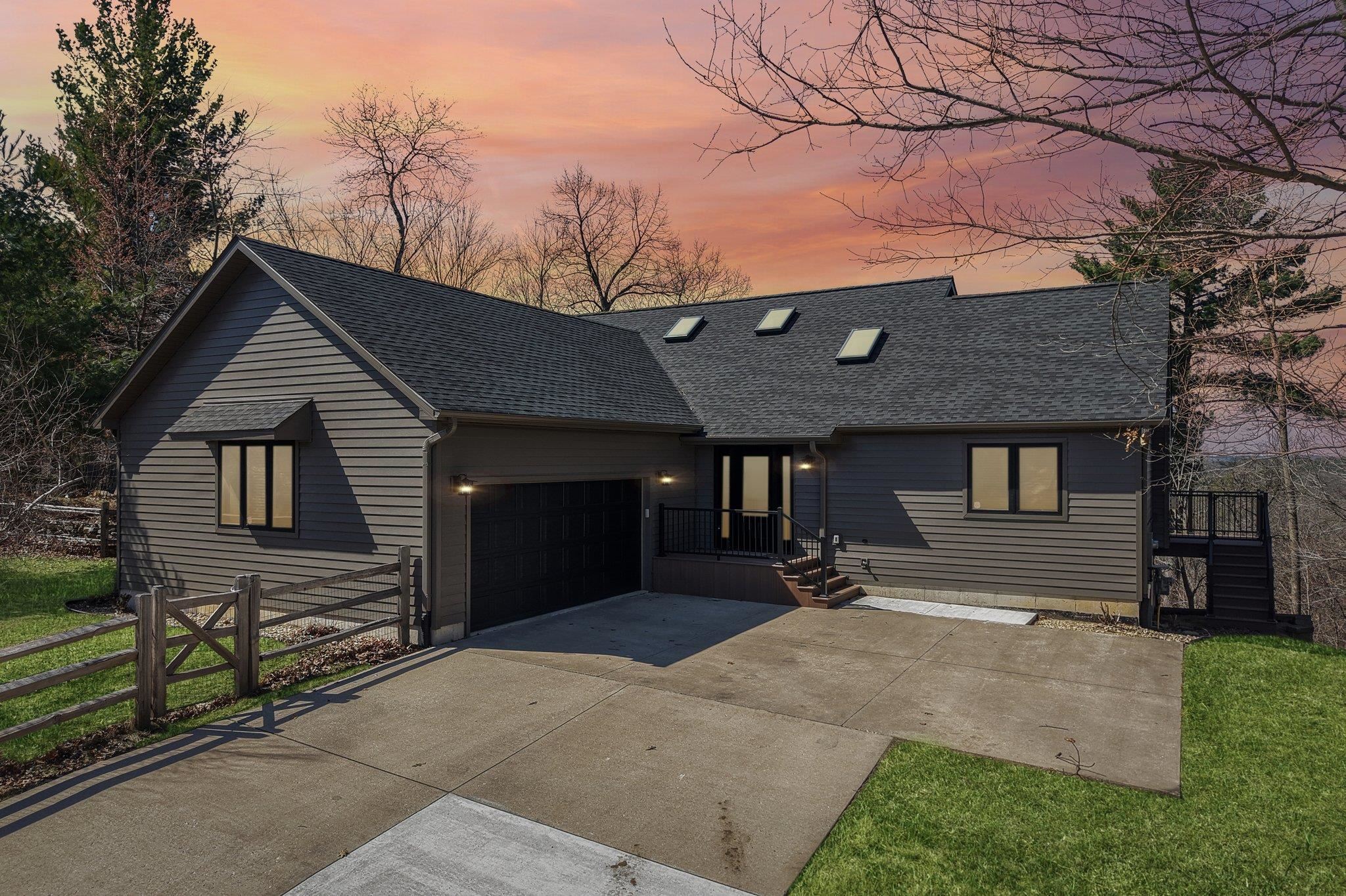 54 Lookout Wisconsin Dells, WI 53965 - Photo 2 of 68