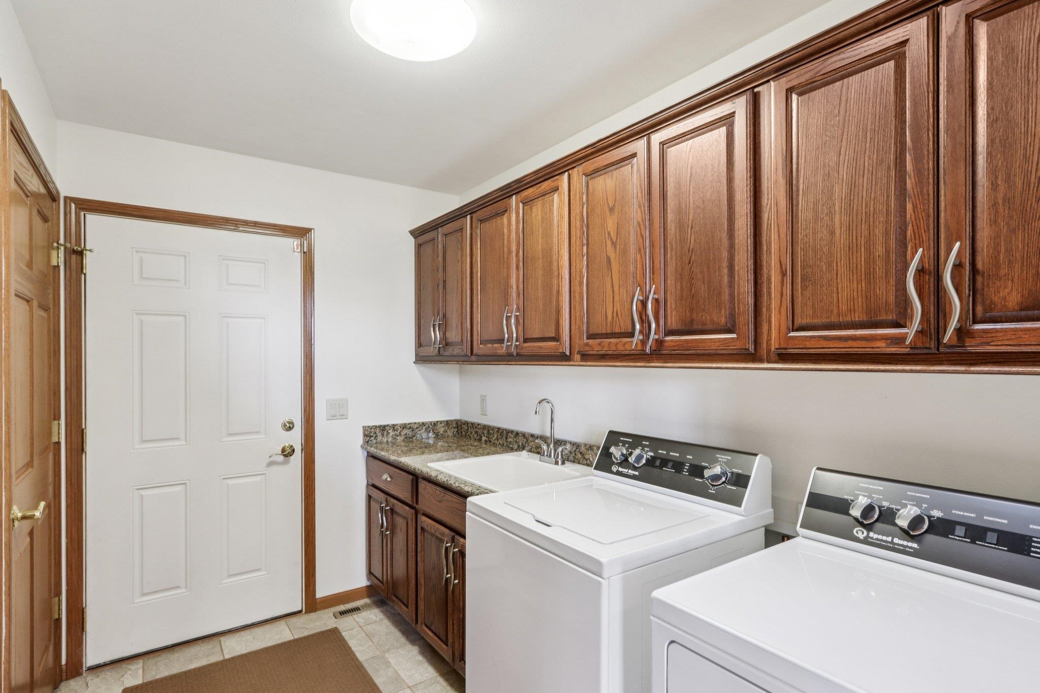 54 Lookout Wisconsin Dells, WI 53965 - Photo 32 of 68