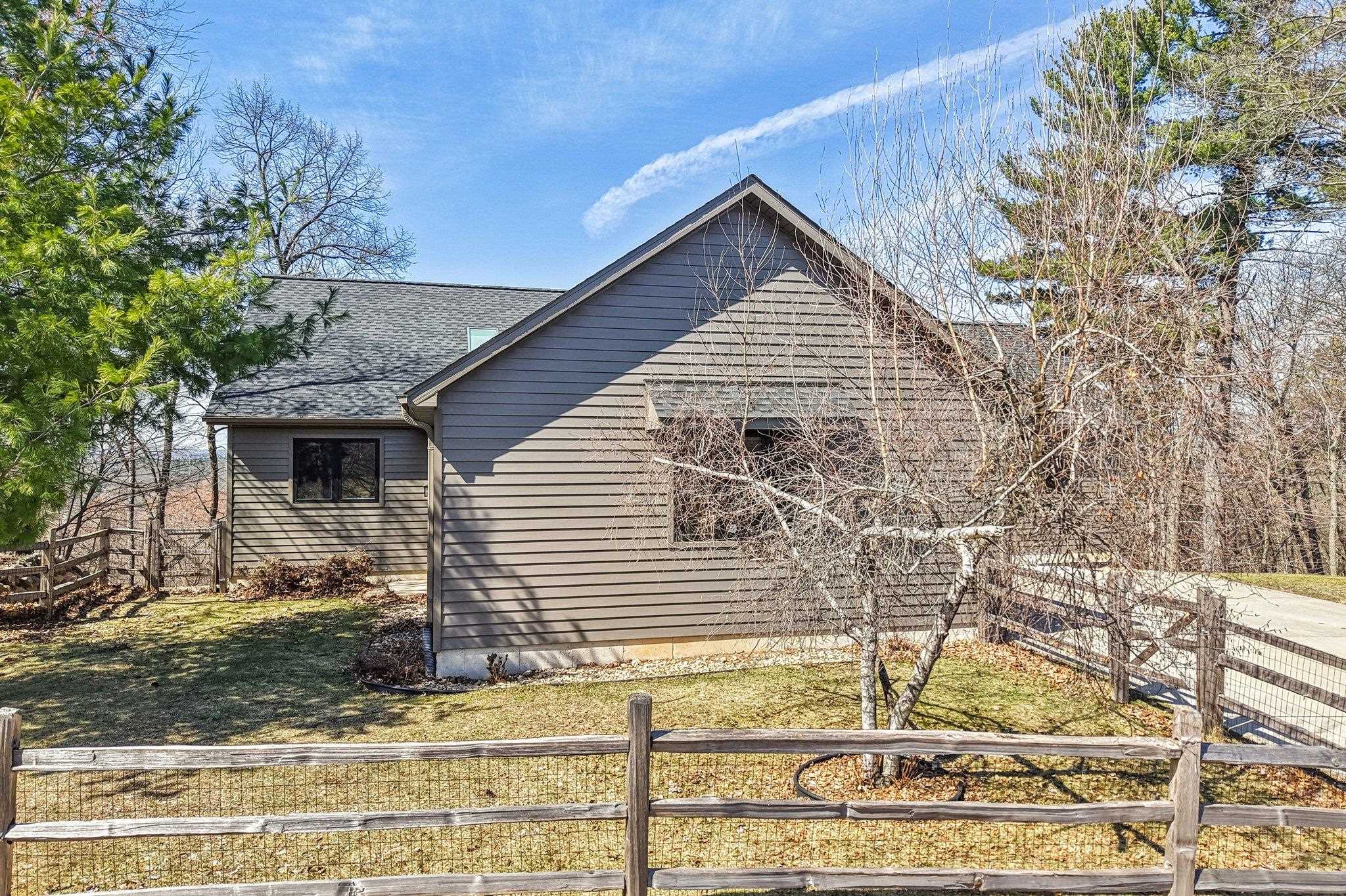 54 Lookout Wisconsin Dells, WI 53965 - Photo 9 of 68