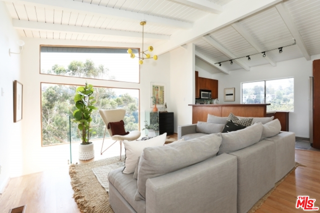 8400 Utica Drive Los Angeles, CA 90046 - Photo 2 of 32 a living room with furniture and a large window