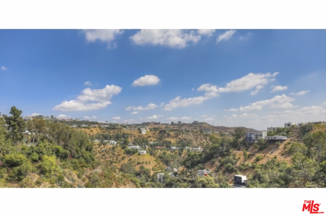 8400 Utica Drive Los Angeles, CA 90046 - Photo 31 of 32