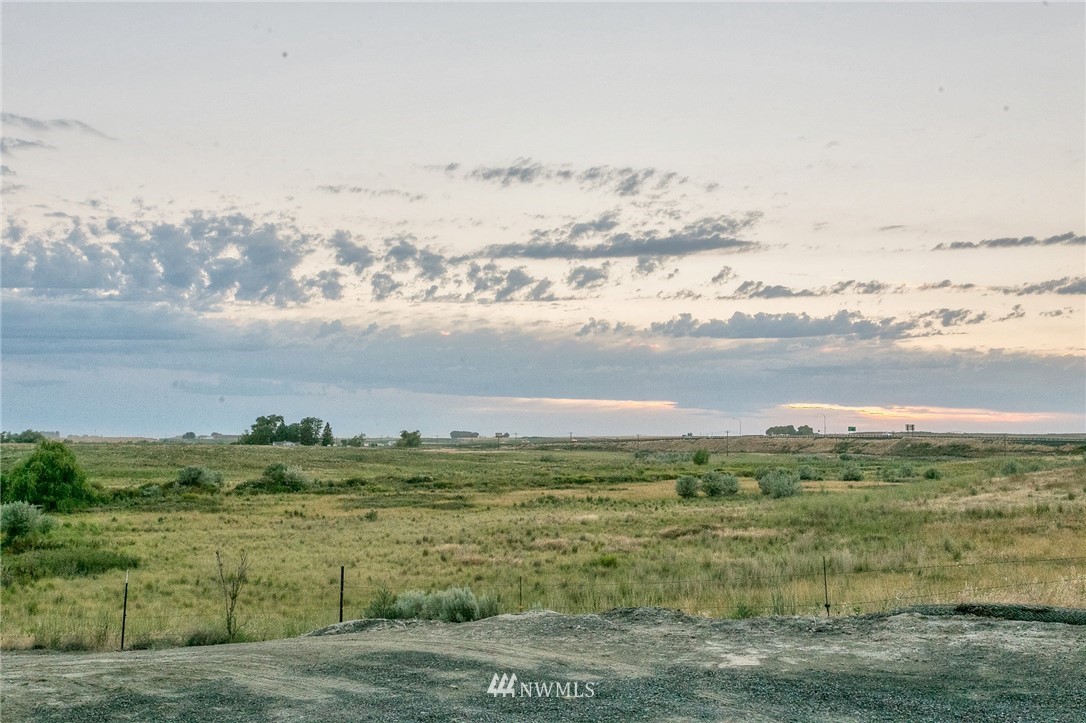 246 Rd U Southeast Warden, WA 98857 - Photo 4 of 25