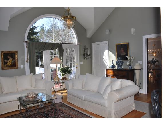 13 Putney Road Bow, NH 03304 - Photo 12 of 26