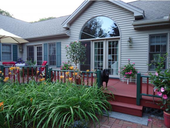 13 Putney Road Bow, NH 03304 - Photo 3 of 26