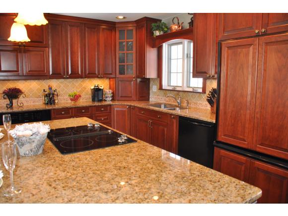 13 Putney Road Bow, NH 03304 - Photo 7 of 26