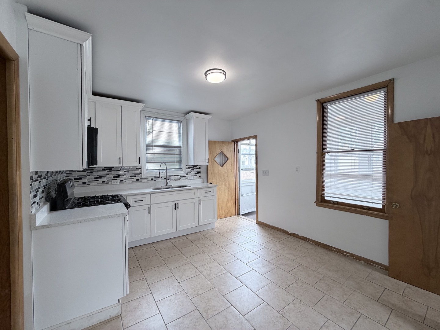 1633 West 38th Street, Unit 2 Chicago, IL 60609 - Photo 11 of 17