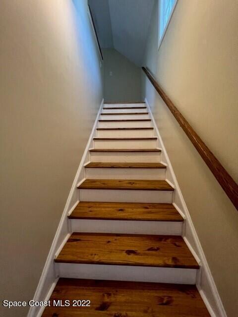 10 Olive Street Cocoa, FL 32922 - Photo 8 of 14 a view of entryway