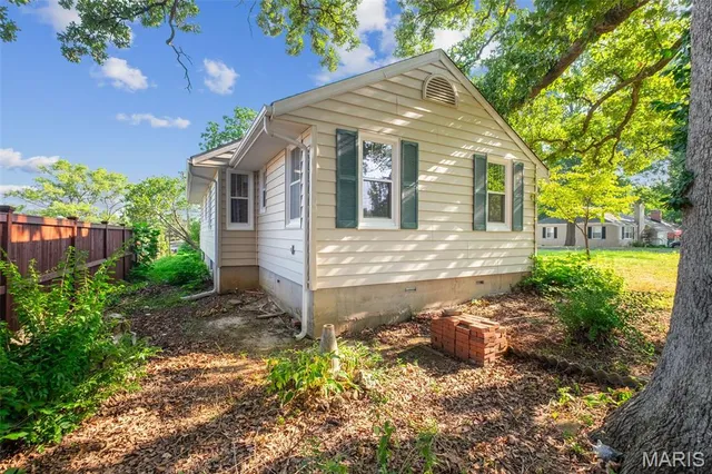 $289,000 | 907 Edgar Road, St. Louis, MO 63119